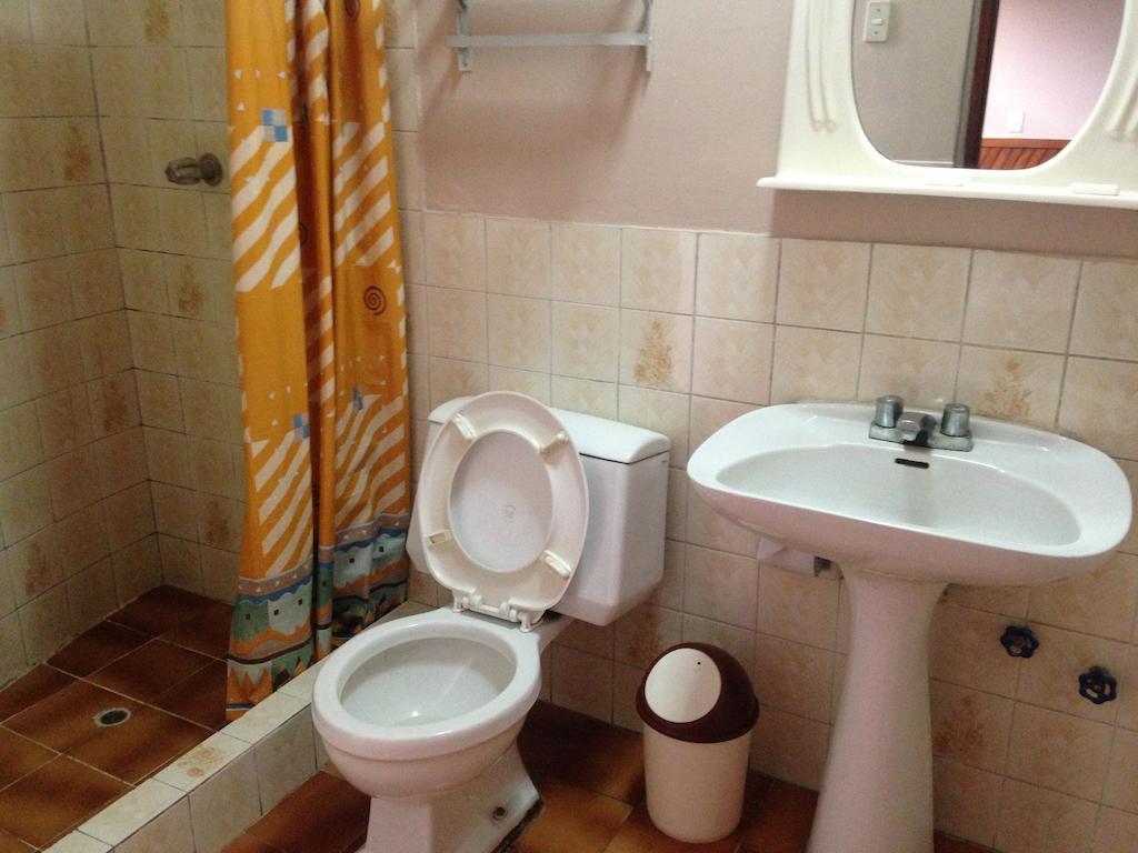 Hospedaje Casa Blanca 瓦拉斯 客房 照片